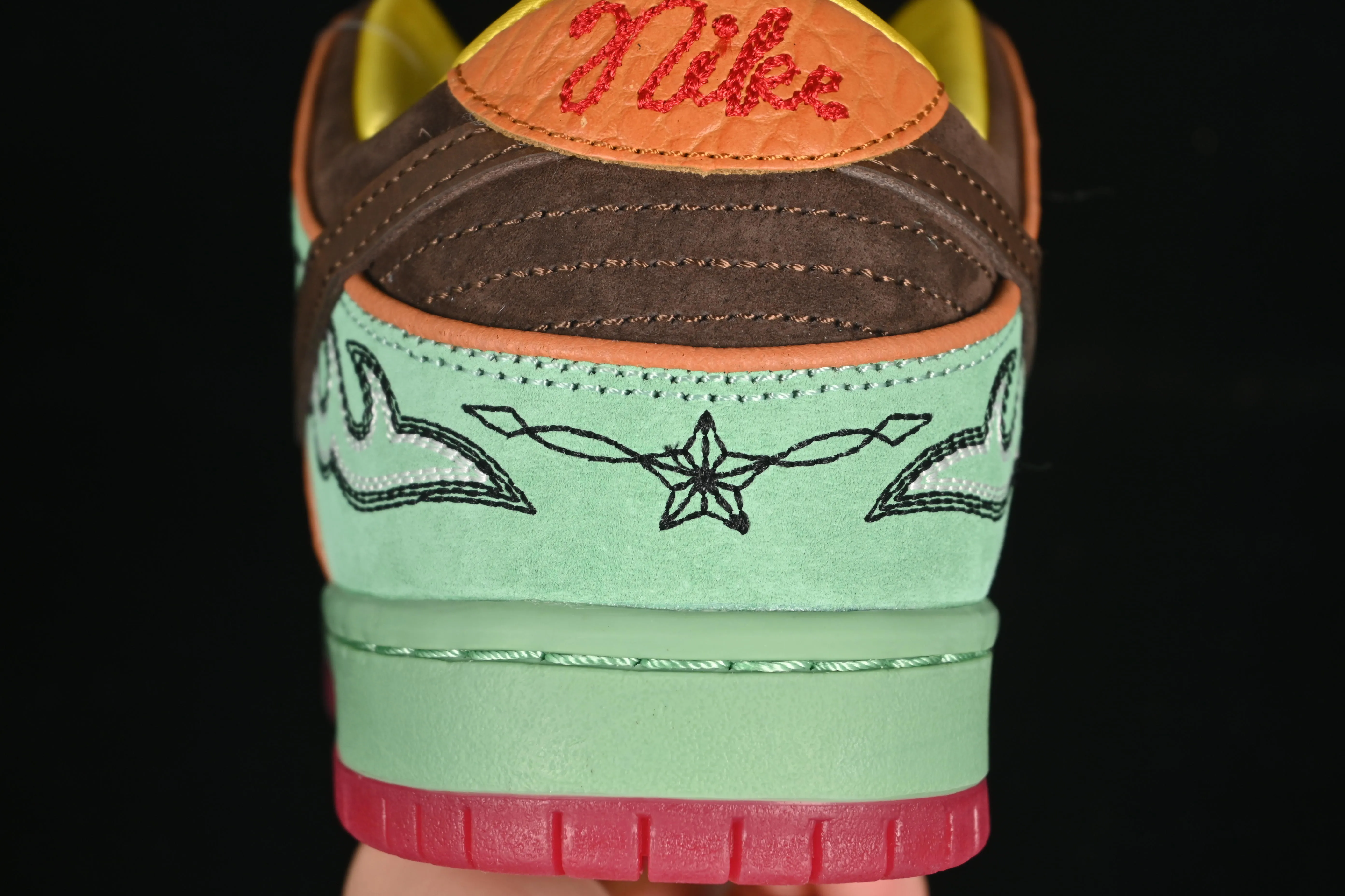 All Categories Nk SB Dunk Series Nk SB Dunk Low Low-top sneakers Pure original Nike SB Dunk Low "Tourmaline" Black Moon Low-top casual skateboard shoes HF3058-300